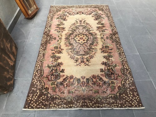 Vintage 7x6 area rug - vintage, ft