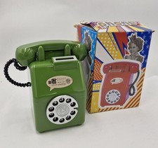 Retro Green Old Fashion Phone