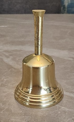Gorgeous vintage hand held - gorgeous,