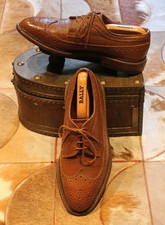 TRICKERS " FULTON "  Tan Grained Leather Country Brogue Derby’s - UK 8.5.