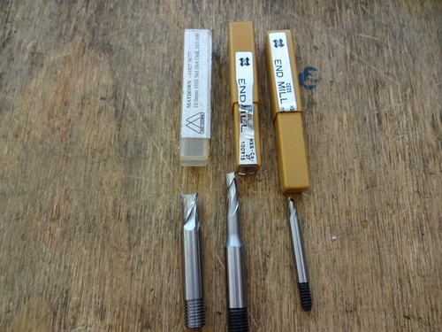Milling machine milling slot