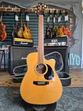 Takamine EG334C Gloss Natural