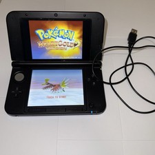 Nintendo 3DS XL & Pokémon HeartGold