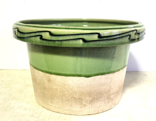 Roseville lily ceramic design - roseville,