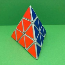 Vintage Rubiks Pyramid Pyramix Triangle Twist Puzzle Brain Teaser Toy