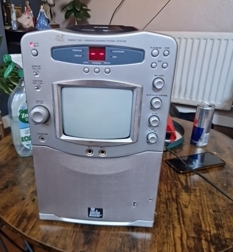 The singing machine - singing,