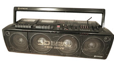 HITACHI TRK 3D80E (Needs attention/or for spares ) BUT SPEAKERS SOUND GREAT!