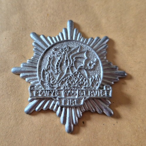 Vintage obsolete metal powys - vintage,
