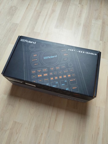 Roland 404 mk2 sampler - roland, sp-404