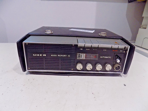 Uher 400 report monitor - uher,