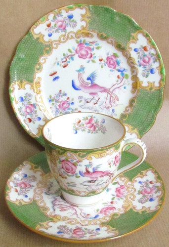 Mintons green cockatrice - cockatrice, trio