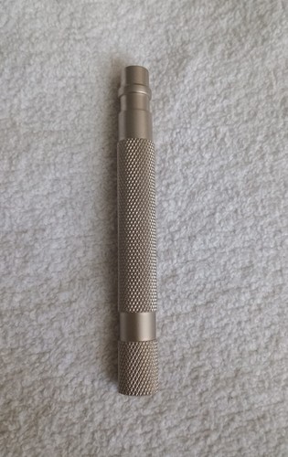 Knurled chrome razor handle - razor,
