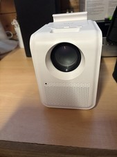 QIAOLET Mini Projector Full