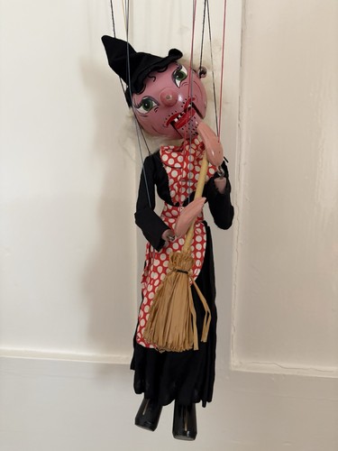 Pelham puppets witch - puppets,