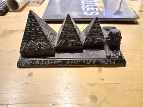 Egyptian pyramid and sphinx - pyramid,