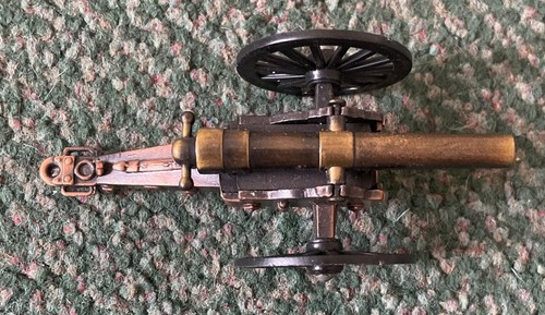 Cannon die cast antique style - cast,