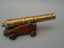Vintage brass Naval desk cannon 7inchs