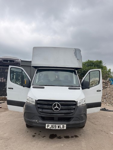 Mercedes sprinter auto - mercedes, luton