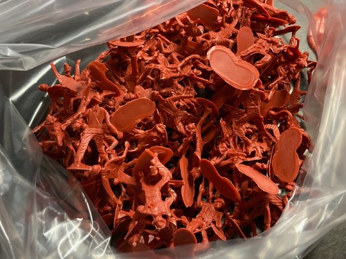 Lot red plastic toy - of,