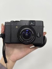 FUJIFILM X10 12MP Digital