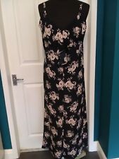Wallis Strappy Black Floral