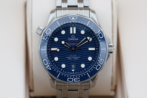 Omega 210 03 - 210.30.42.20.03.001, blue