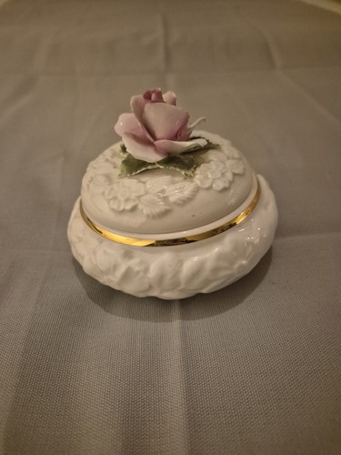 Radnor bone china trinket - radnor, box