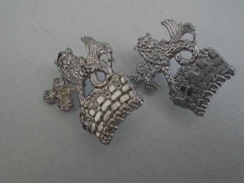 Obsolete police collar - , badges