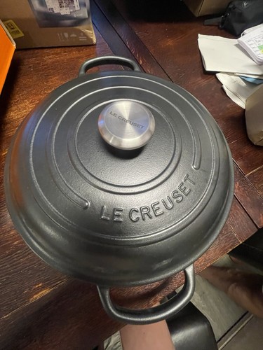 Creuset signature - le,