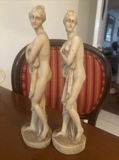 2 Vintage figurines of Greek
