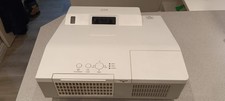 Hitachi CP-AX2505 Short Throw