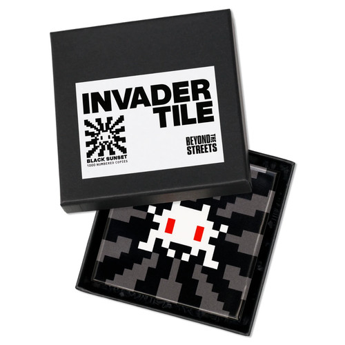 Space invader black - invader,