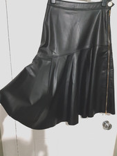 Ladies faux leather black
