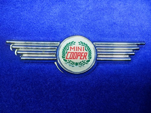 Classic mini cooper winged - classic,
