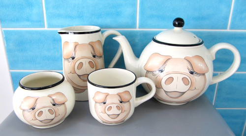 Arthur wood pig teapot - wood, cup
