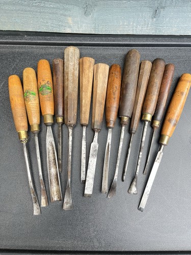 Job lot wood - 13, carving