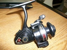 Hurricane H25 spinning reel