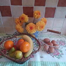 ~2 Vintage Style Wire Baskets~Fruit & Egg Baskets~Pretty~