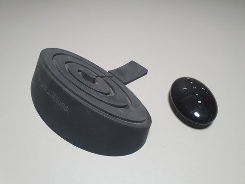 Bowers wilkins zeppelin air - &,