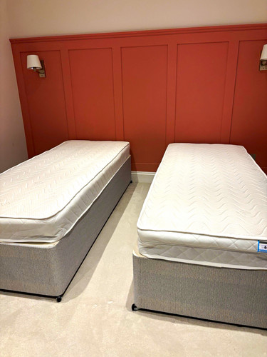 Pair grey single - grey, divan