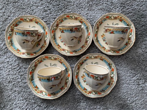Parrot coronet ware - &,