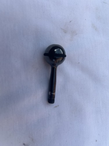 Bolt handle - bolt, handle.