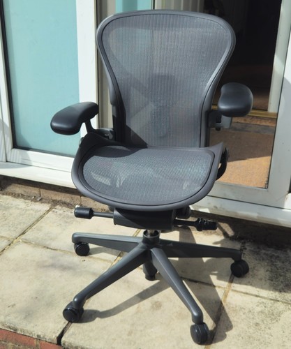 Herman miller aeron - miller,