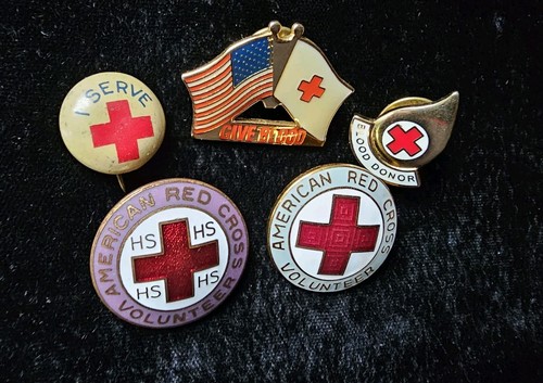 Red cross pins ww2 - cross,