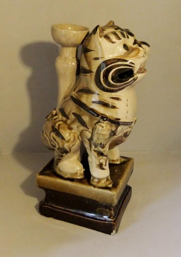 Antique chinese pottery - pottery, dog
