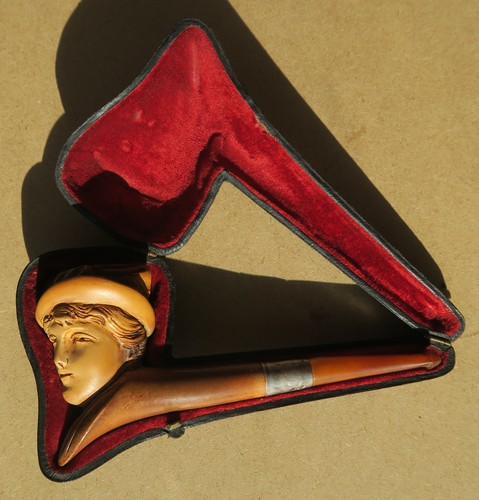 Antique meerschaum pipe - meerschaum,