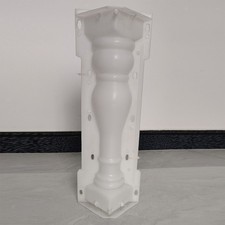 Roman Column Model, Decoration