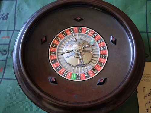 Vintage roulette wheel - wheel, chad