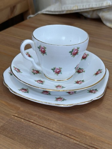 Rosebud stanley bone china - rosebud,