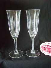 Pair of Pretty  Lead Crystal Champagne Flutes Glasses Prosecco Cava   (CF1)